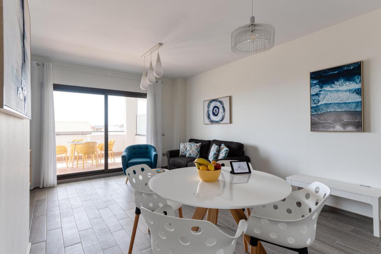 Homeforguest Apartamento En Residencia De Lujo Con Terraza Y Piscina La Guirra 외부 사진