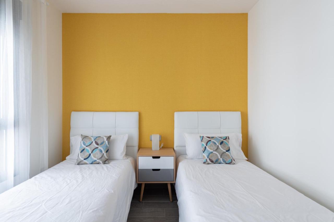Homeforguest Apartamento En Residencia De Lujo Con Terraza Y Piscina La Guirra 외부 사진